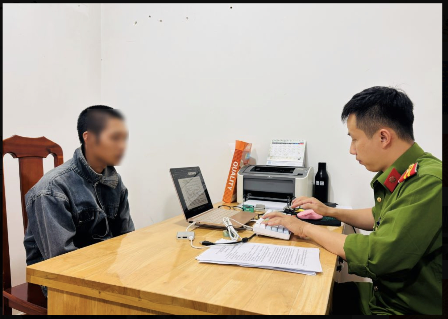 Sản phụ bị t&aacute;t trong Bệnh viện II L&acirc;m Đồng xin tha thứ cho chồng - Ảnh 2.