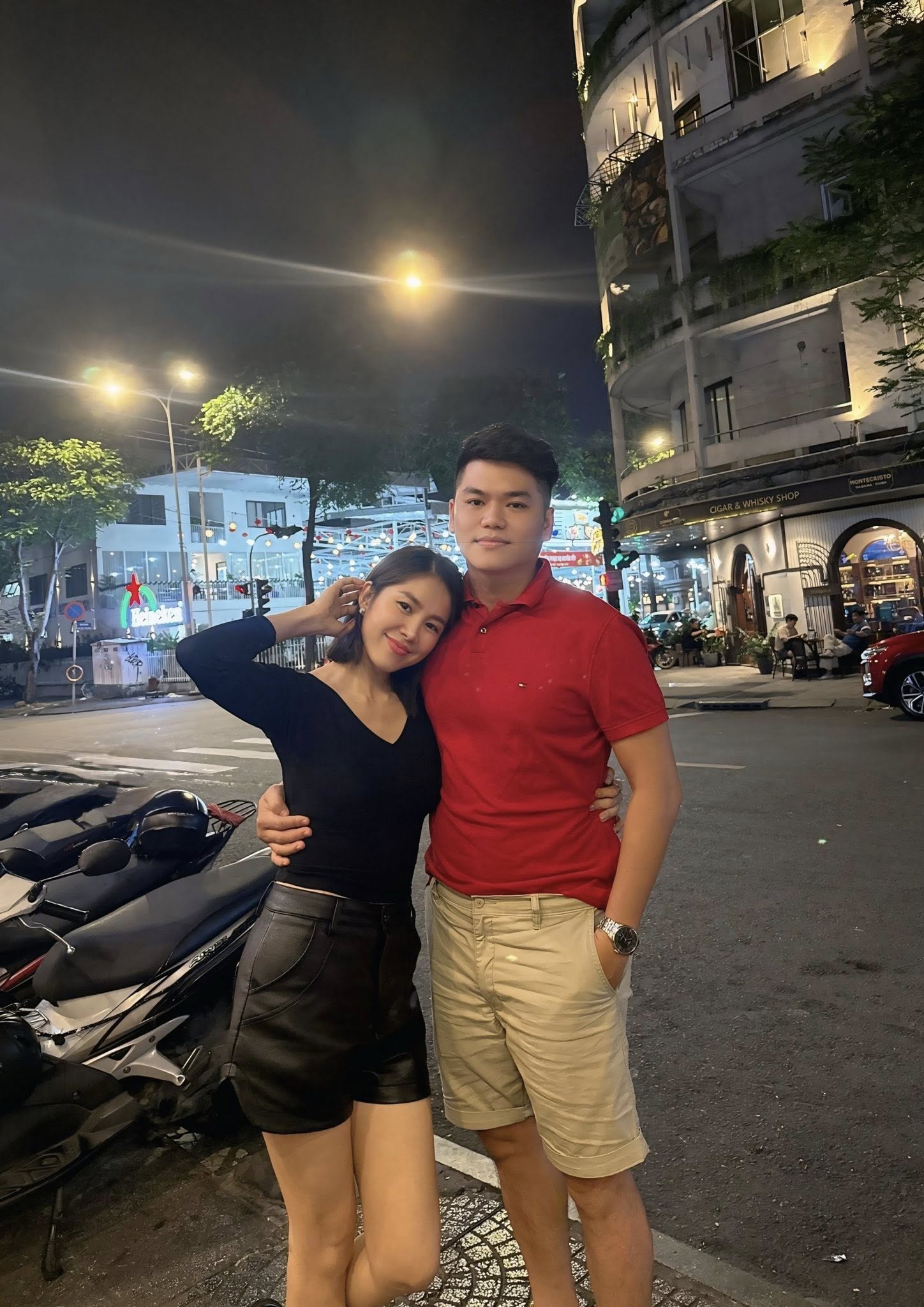 Nữ nghệ sĩ U45 khiến chồng k&eacute;m 7 tuổi si m&ecirc;: 