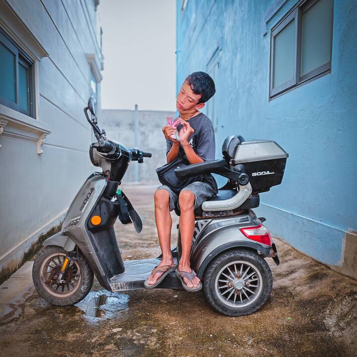 Cuộc sống rực rỡ của ch&agrave;ng trai bại n&atilde;o tr&ecirc;n đảo Ph&uacute; Q&uacute;y năm 2026 - Ảnh 1.