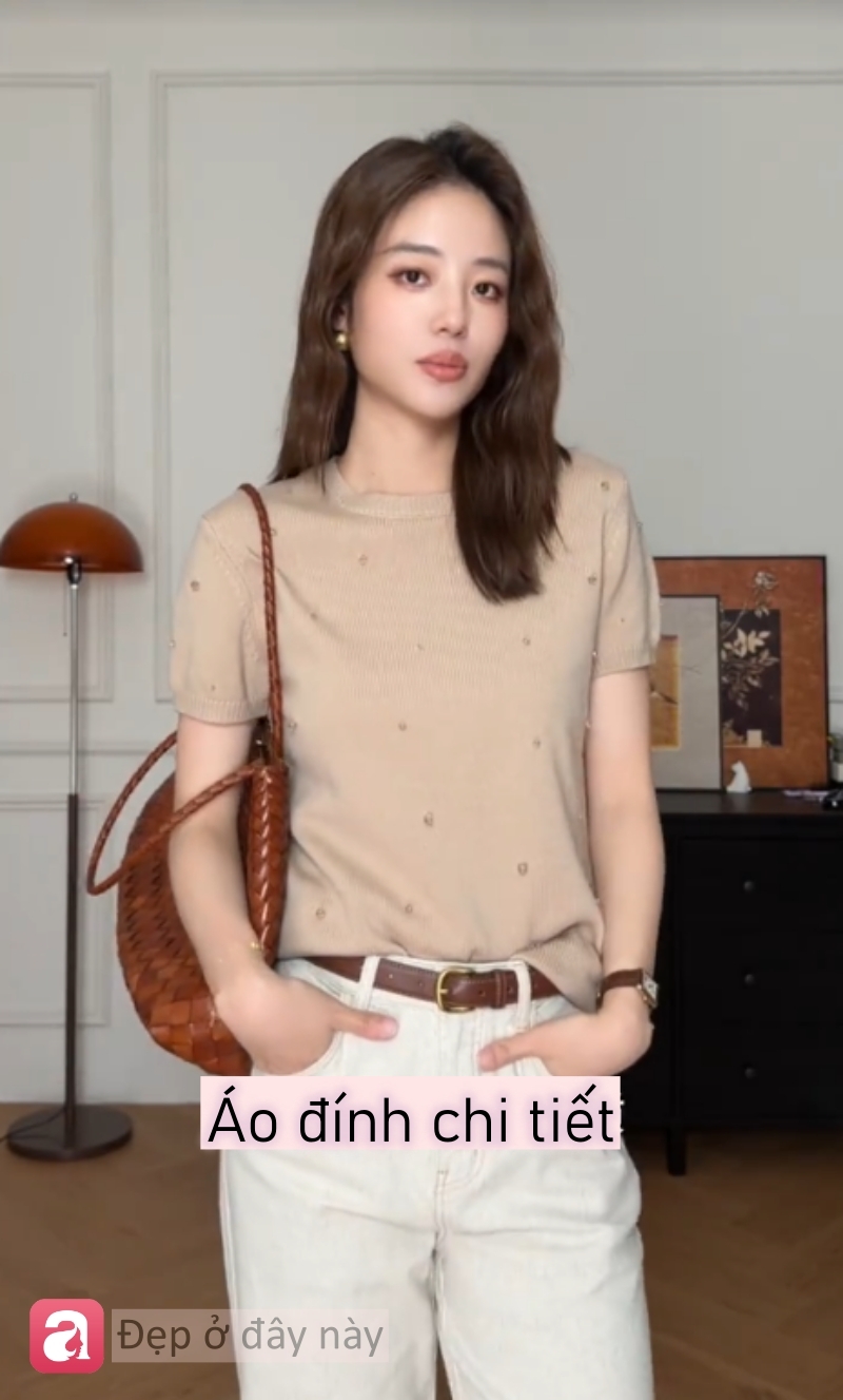 H&egrave; n&agrave;y, &aacute;o thun kh&ocirc;ng c&ograve;n &ldquo;b&igrave;nh thường&rdquo;: 5 kiểu mặc l&ecirc;n l&agrave; thấy gọn g&agrave;ng, tinh tế ngay lập tức- Ảnh 6.