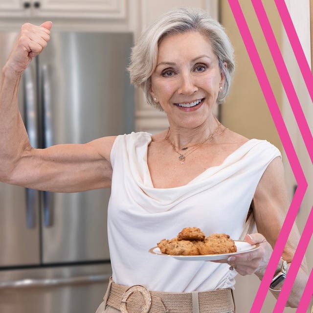 76 tuổi mới bắt đầu tập tạ, người phụ nữ này nhận ra một điều: Cả đời cố gầy hóa ra không quan trọng bằng điều này - Ảnh 4.