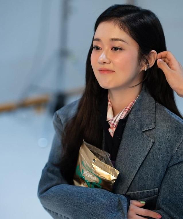 Jang Na Ra U50 trẻ kh&ocirc;ng t&igrave; vết: C&oacute; 2 m&oacute;n nước chống gi&agrave;, loại 1 l&agrave; 