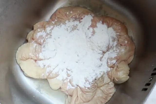 Lòng heo đừng xào dưa nữa, làm theo cách này đúng chuẩn cơm nhà, thơm lừng và đậm đà hương vị ai ăn cũng mê - Ảnh 2.