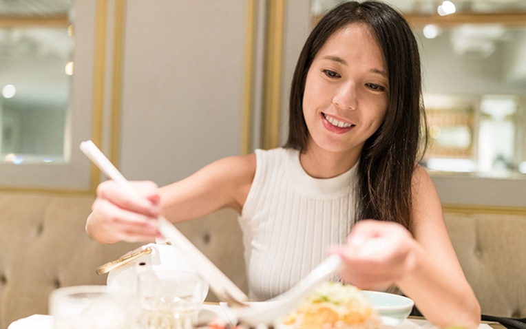 Thực đơn bữa tối &iacute;t ng&aacute;n, hỗ trợ giảm mỡ nội tạng hiệu quả - Ảnh 2.