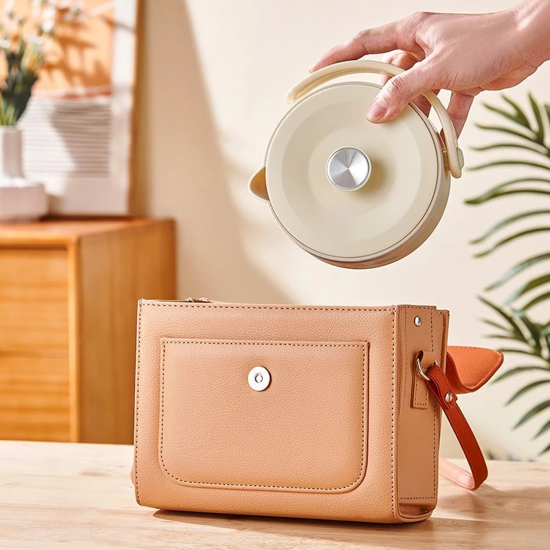 5 món nhỏ ít ai nghĩ tới nhưng nên xếp vào vali: Mang theo sẽ giúp chuyến du lịch đỡ mệt hơn hẳn - Ảnh 4.