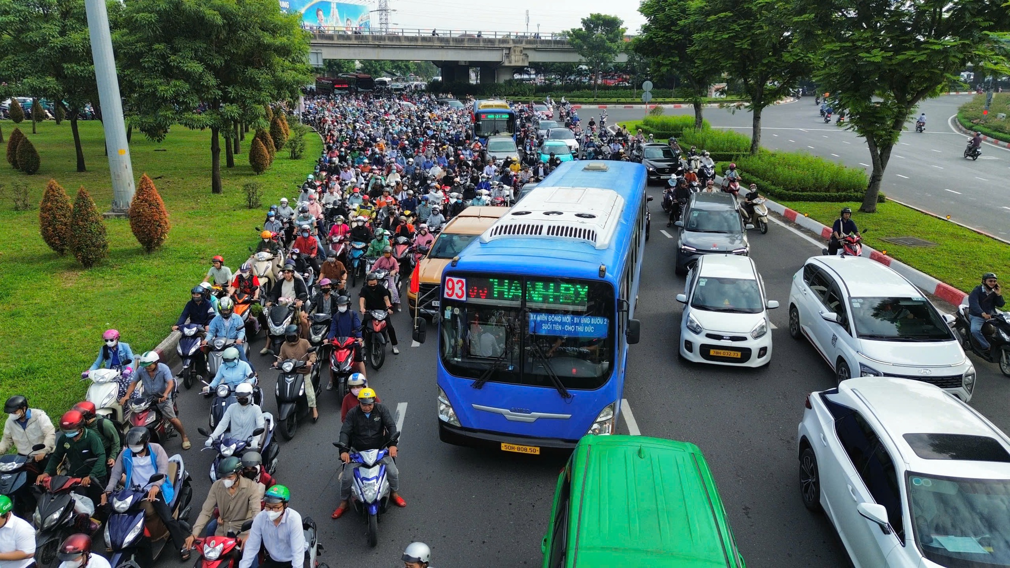 Thời điểm miễn phí xe buýt cho người dân TPHCM Dự kiến vào năm 2026 - Ảnh 1. Thời điểm miễn phí xe buýt cho người dân TPHCM Dự kiến vào năm 2026 - Ảnh 1.