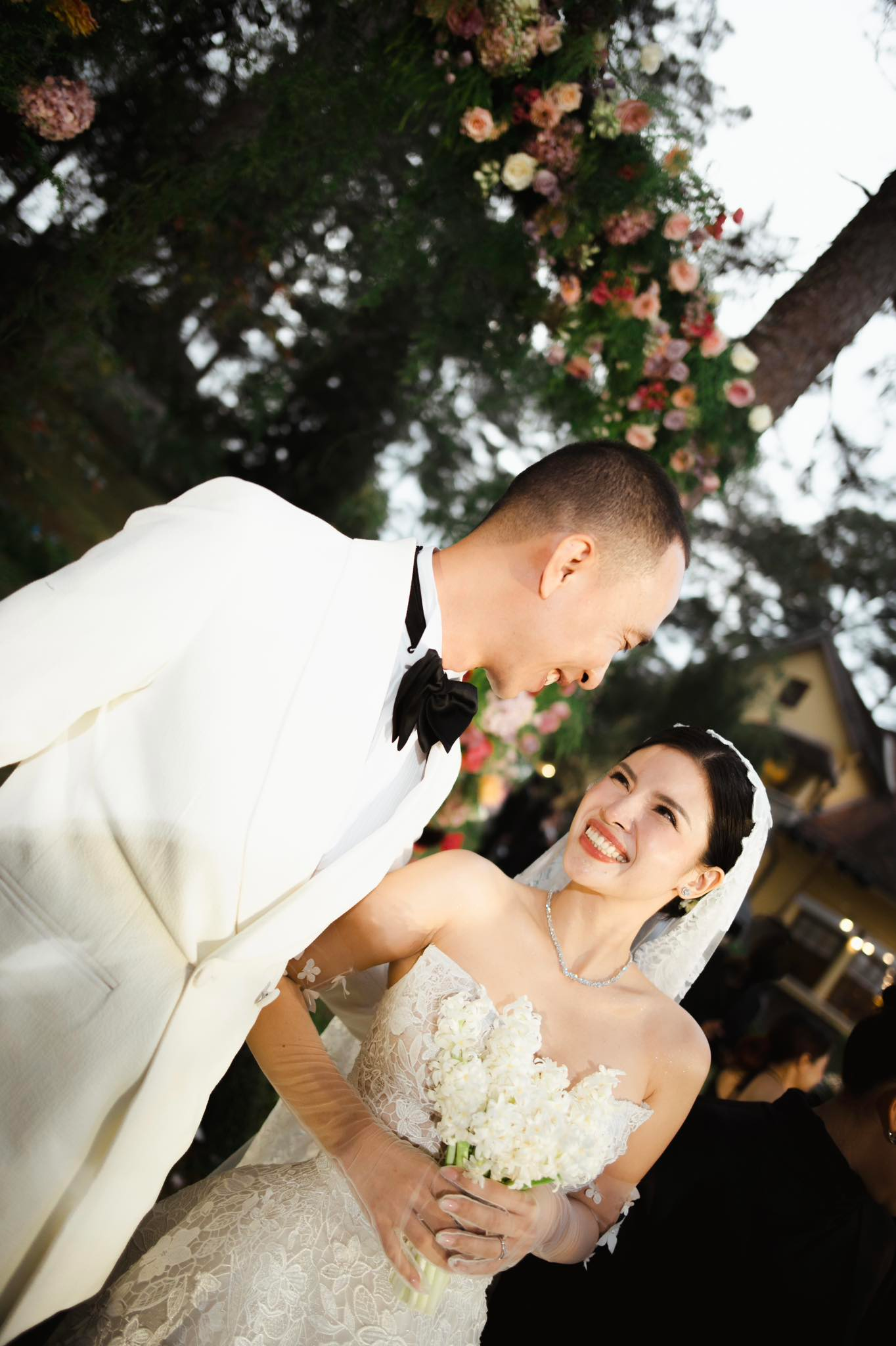 Mẹ đơn th&acirc;n 2 con lấy chồng 