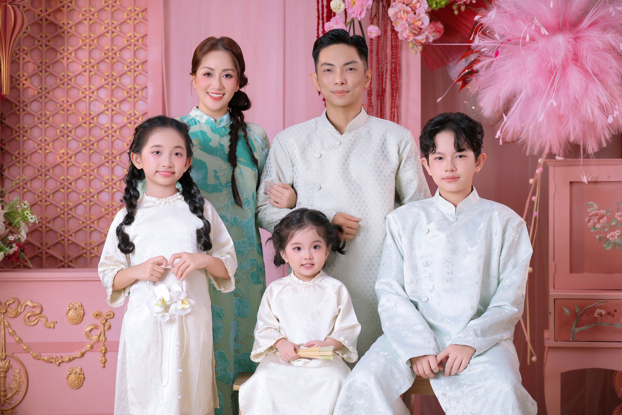 Lisa nhà Khánh Thi - Phan Hiển xinh búp bê nhưng không thích dancesport - Ảnh 5. Lisa nhà Khánh Thi - Phan Hiển xinh búp bê nhưng không thích dancesport - Ảnh 5.