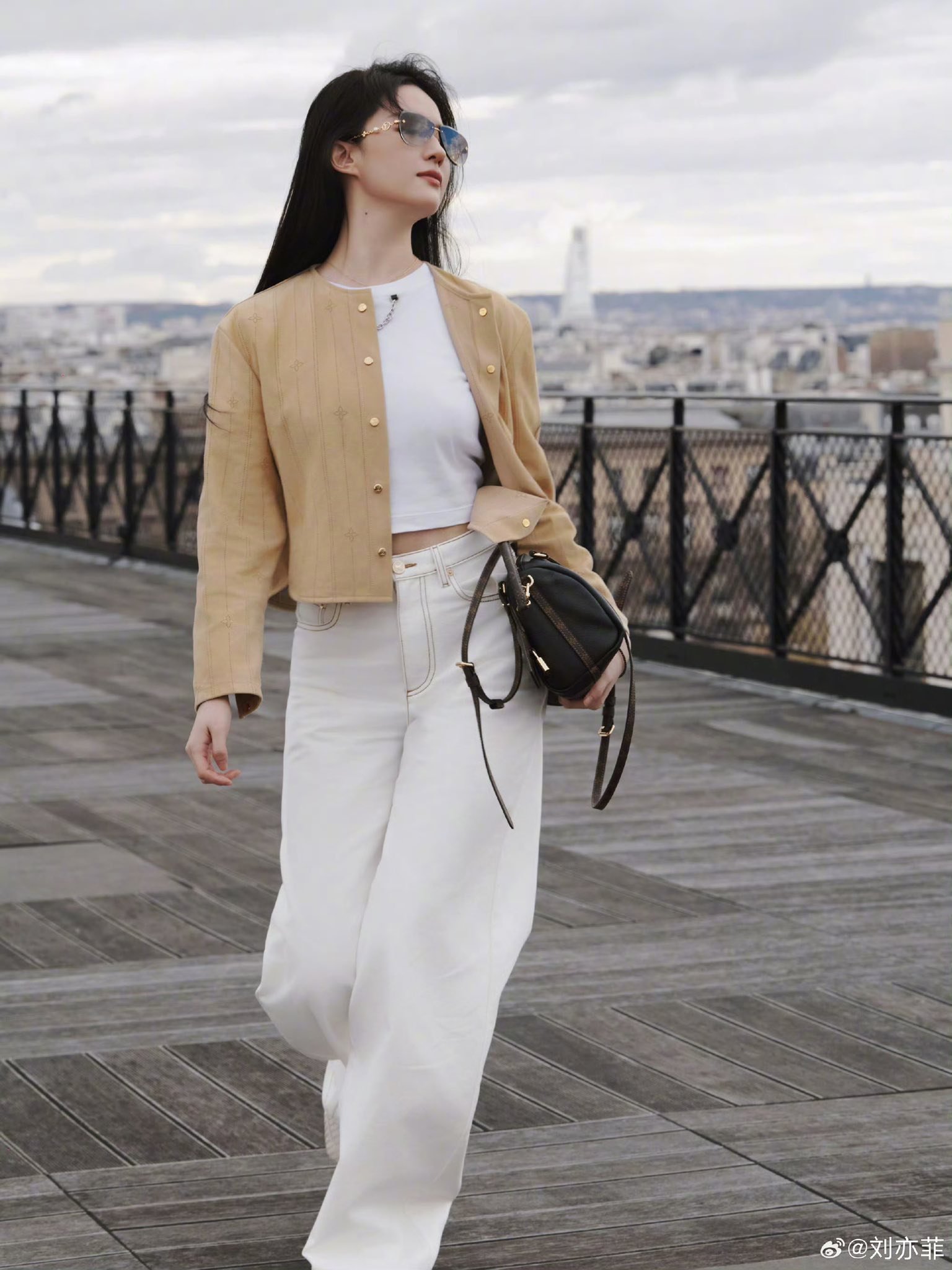 38 tuổi, Lưu Diệc Phi vẫn độc th&acirc;n suốt 8 năm qua  - Ảnh 3.