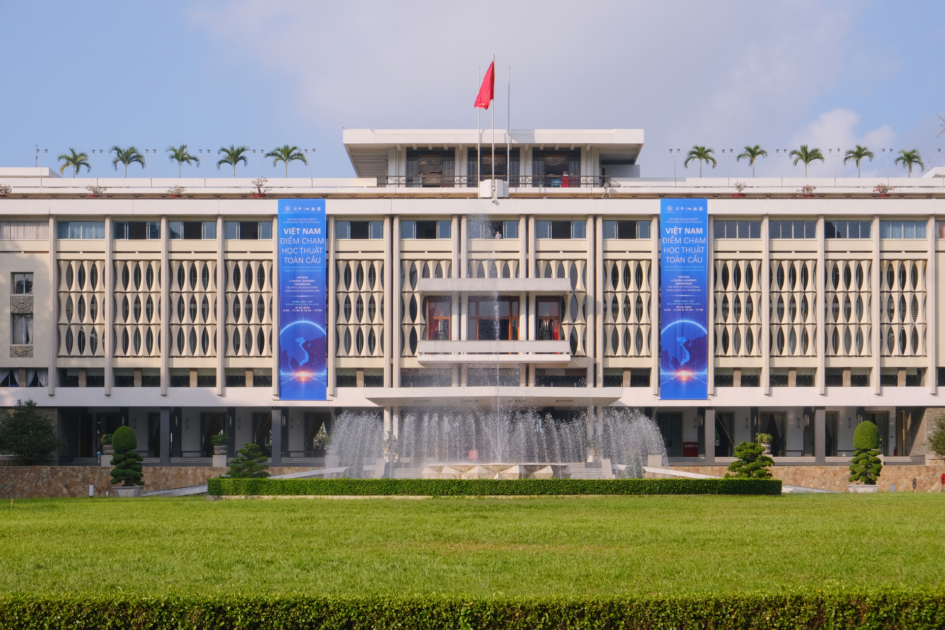 Cuộc gặp gỡ Harvard , Stanford , MIT: Tương lai gi&aacute;o dục Việt Nam trong thời đại AI - Ảnh 1.