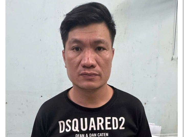 Tạm giữ h&igrave;nh sự kẻ h&agrave;nh hung người phụ nữ lớn tuổi tại qu&aacute;n ăn vỉa h&egrave; Quy Nhơn - Ảnh 1.