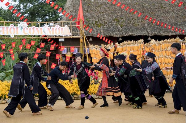 7 tọa độ du lịch hot bậc nhất trong kỳ nghỉ lễ 30/4 năm nay - Ảnh 2.