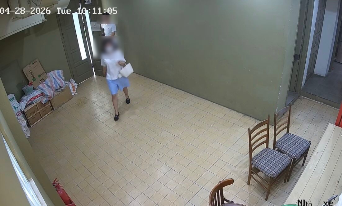 Chủ qu&aacute;n cafe H&agrave; Nội tố ekip thời trang x&acirc;m phạm quyền ri&ecirc;ng tư tại homestay - Ảnh 2.