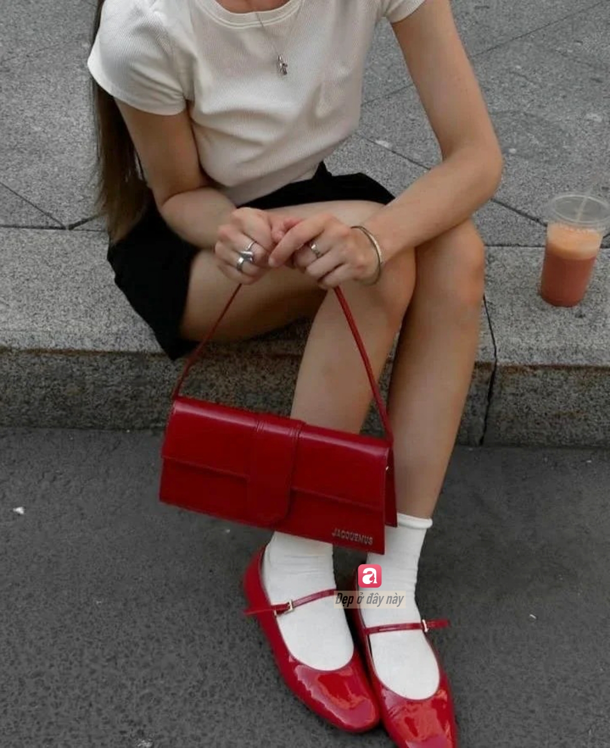 Trend gi&agrave;y năm nay: Ai cũng c&oacute; gi&agrave;y b&uacute;p b&ecirc;, nhưng đỏ mới l&agrave; &ldquo;đỉnh&rdquo;- Ảnh 14.