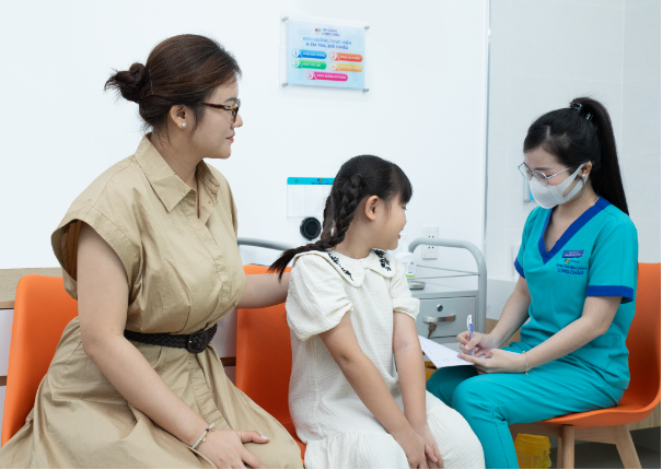 Mồi ngon của loạt dịch bệnh nguy hiểm: Chuy&ecirc;n gia khuyến c&aacute;o phụ huynh l&agrave;m điều n&agrave;y sớm - Ảnh 2.