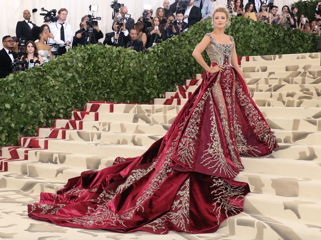 Nh&igrave;n lại Met Gala 2018: Một m&ugrave;a đẹp 