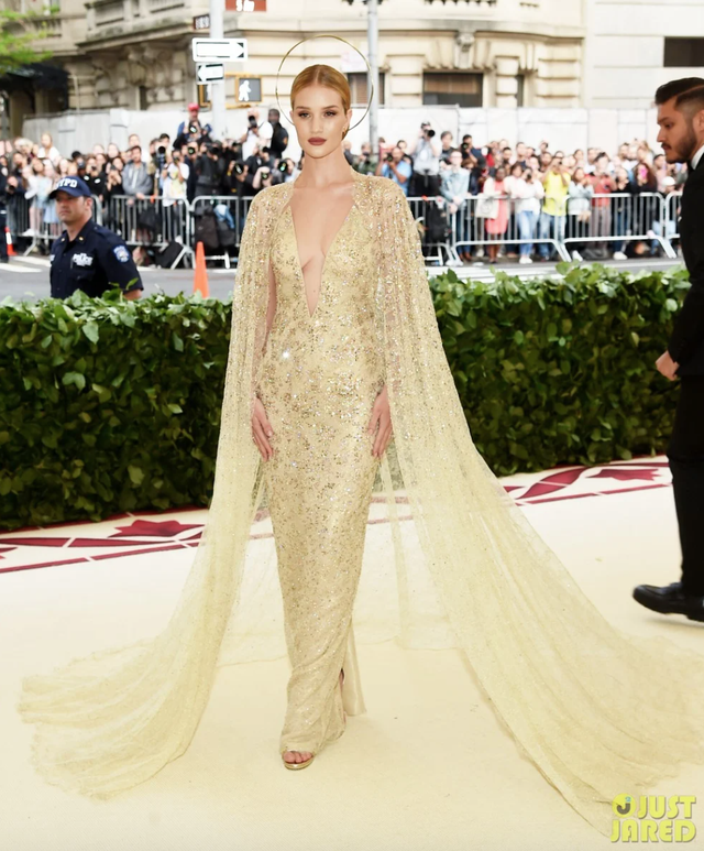 Nh&igrave;n lại Met Gala 2018: Một m&ugrave;a đẹp 