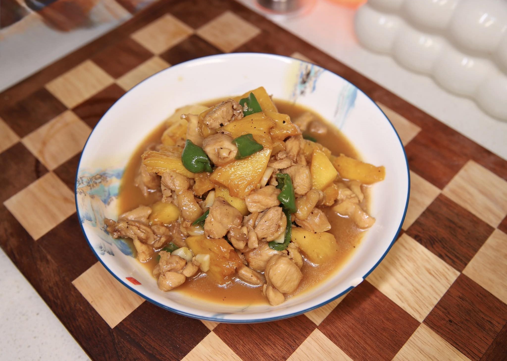 Trước khi m&ugrave;a h&egrave; đến, ăn 3 m&oacute;n n&agrave;y để bổ kh&iacute; huyết, tăng cường chức năng tỳ vị v&agrave; n&acirc;ng cao khả năng miễn dịch - Ảnh 1.