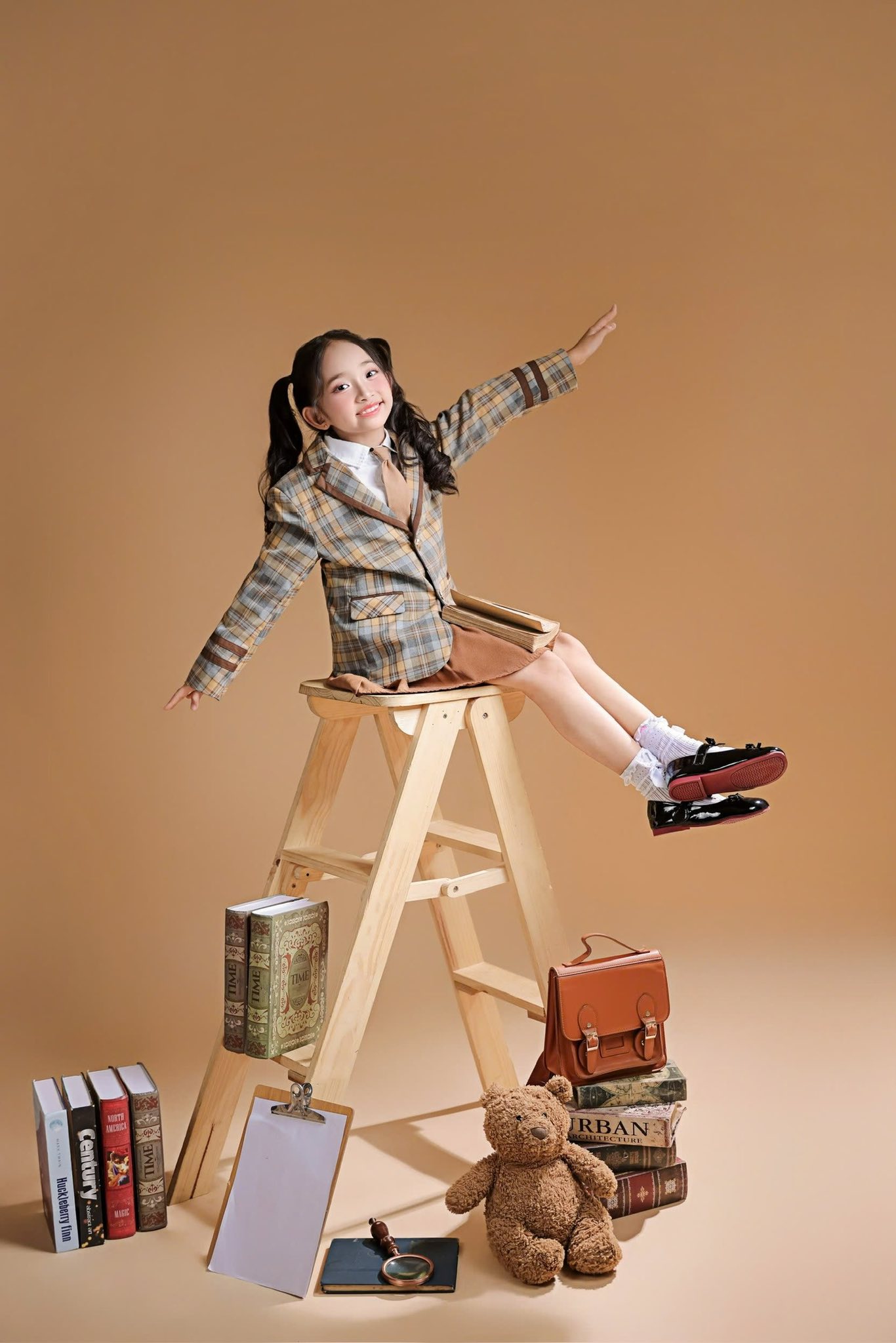 Bé Anna nhà Khánh Thi - Phan Hiển ngày càng xinh đẹp nhưng không thích nhảy múa - Ảnh 4. Bé Anna nhà Khánh Thi - Phan Hiển ngày càng xinh đẹp nhưng không thích nhảy múa - Ảnh 4.