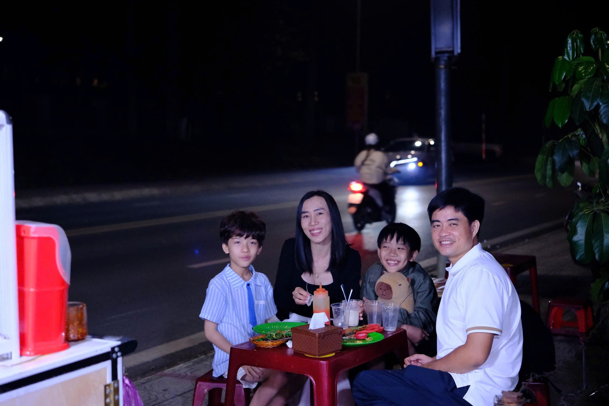 C&acirc;u chuyện cảm động về mẹ v&agrave; b&eacute; Quang Thạc vượt qua bệnh n&atilde;o mịn ở TP.HCM - Ảnh 3.