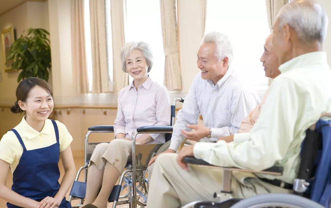 5 nghề tưởng cũ nhưng lại đang gi&uacute;p nhiều người kiếm tiền bền vững: Kh&ocirc;ng h&agrave;o nho&aacute;ng nhưng đều việc, &iacute;t cạnh tranh hơn tưởng tượng - Ảnh 5.