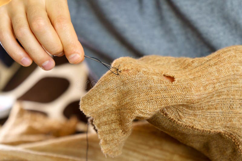 5 nghề tưởng cũ nhưng lại đang gi&uacute;p nhiều người kiếm tiền bền vững: Kh&ocirc;ng h&agrave;o nho&aacute;ng nhưng đều việc, &iacute;t cạnh tranh hơn tưởng tượng - Ảnh 1.
