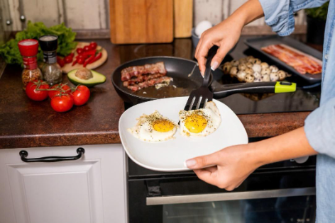 Phụ nữ hiện đại v&agrave; b&iacute; quyết chăm s&oacute;c sức khỏe từ gốc - Ảnh 2.