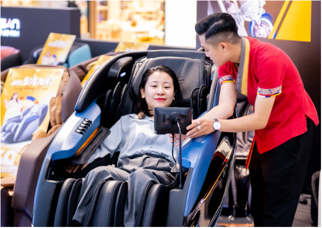 V&igrave; sao ghế massage ng&agrave;y c&agrave;ng xuất hiện trong nhiều gia đ&igrave;nh Việt - Ảnh 4.