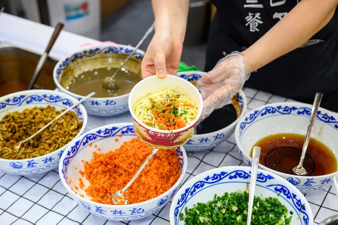 5 nghề tưởng cũ nhưng lại đang gi&uacute;p nhiều người kiếm tiền bền vững: Kh&ocirc;ng h&agrave;o nho&aacute;ng nhưng đều việc, &iacute;t cạnh tranh hơn tưởng tượng - Ảnh 4.
