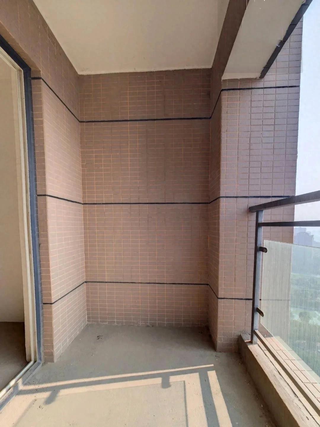 C&ocirc; g&aacute;i trẻ chi 14 triệu đồng cải tạo ban c&ocirc;ng 6m&sup2; th&agrave;nh &ldquo;khu vườn tr&ecirc;n cao&rdquo;: Nh&igrave;n xong chỉ muốn về nh&agrave; l&agrave;m lại ngay - Ảnh 1.