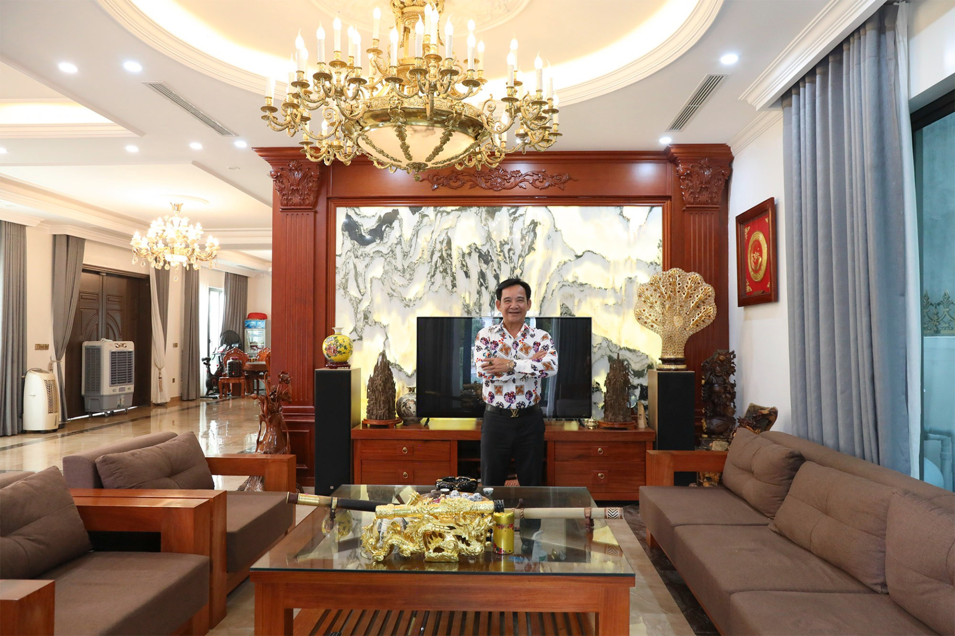 NSƯT Quang T&egrave;o v&agrave; cuộc sống b&igrave;nh y&ecirc;n trong biệt thự 1 . 000 M&sup2; tại H&agrave; Nội - Ảnh 8.