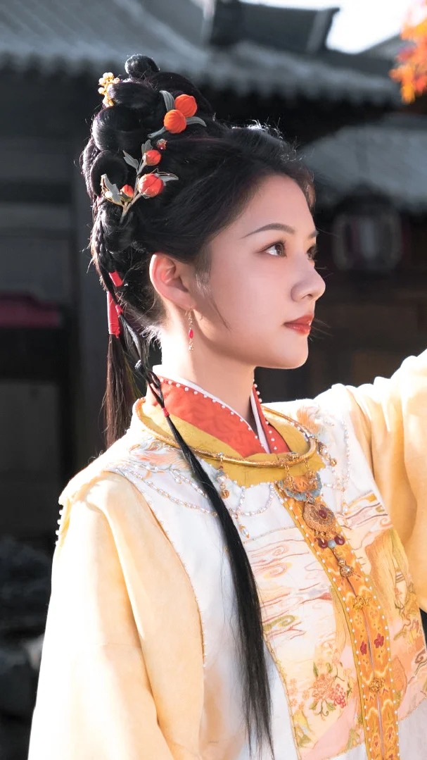 Top 3 ch&ograve;m sao may mắn ng&agrave;y 14/5: Đứng thứ nhất gặp qu&yacute; nh&acirc;n n&acirc;ng đỡ, hạng nh&igrave; tiền về dồn dập - Ảnh 2.
