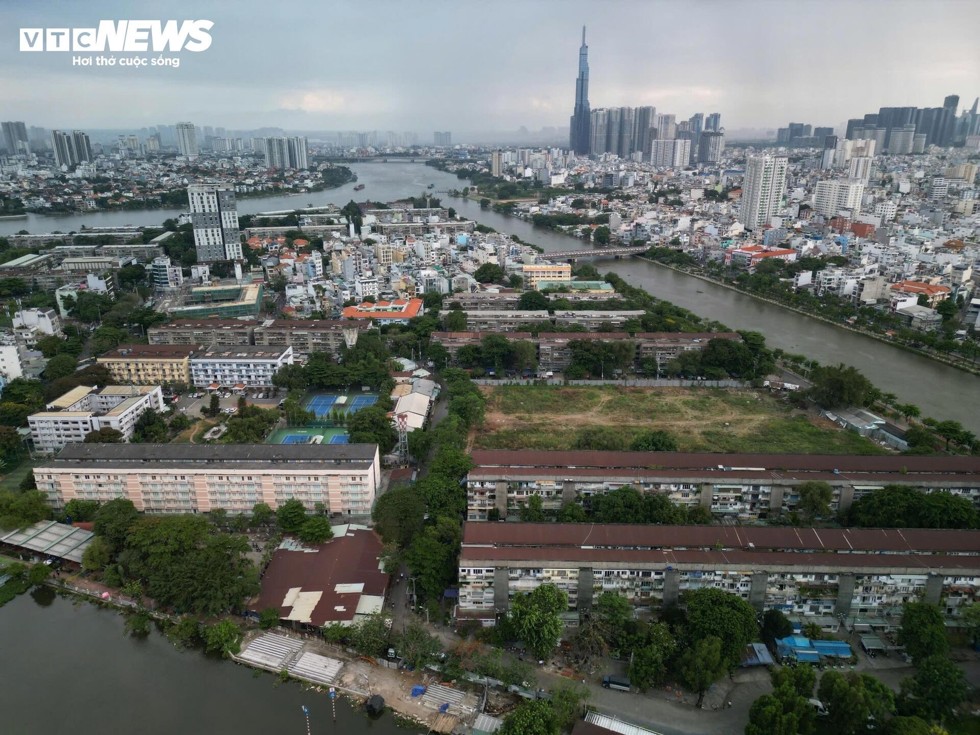 Cuộc sống kh&oacute; khăn trong những căn nh&agrave; si&ecirc;u nhỏ tại cư x&aacute; Thanh Đa năm 2026 - Ảnh 16.