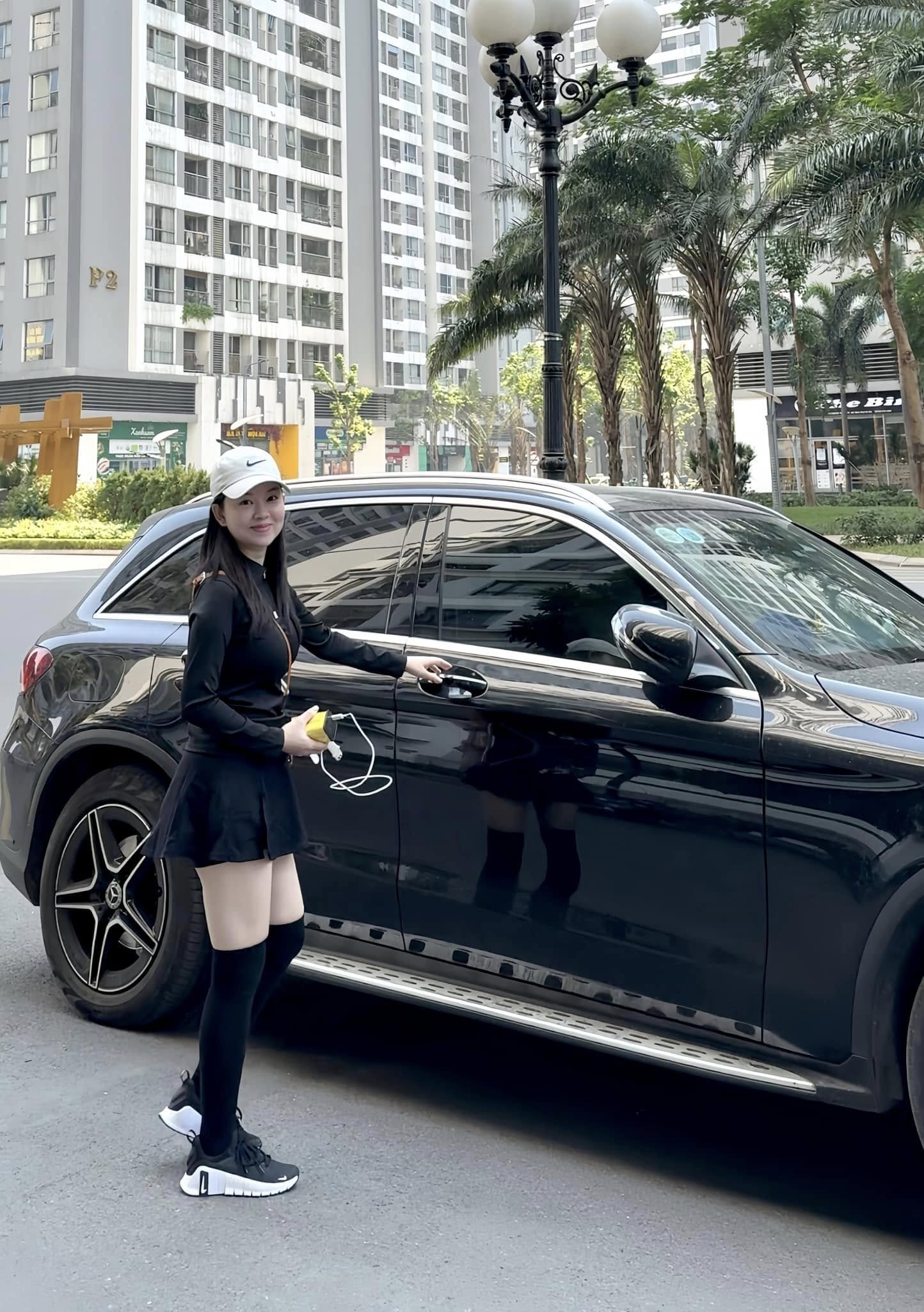 Ly Kute: Cuộc sống vi&ecirc;n m&atilde;n sau khi sinh con thứ 3 v&agrave; hạnh ph&uacute;c b&ecirc;n chồng - Ảnh 8.