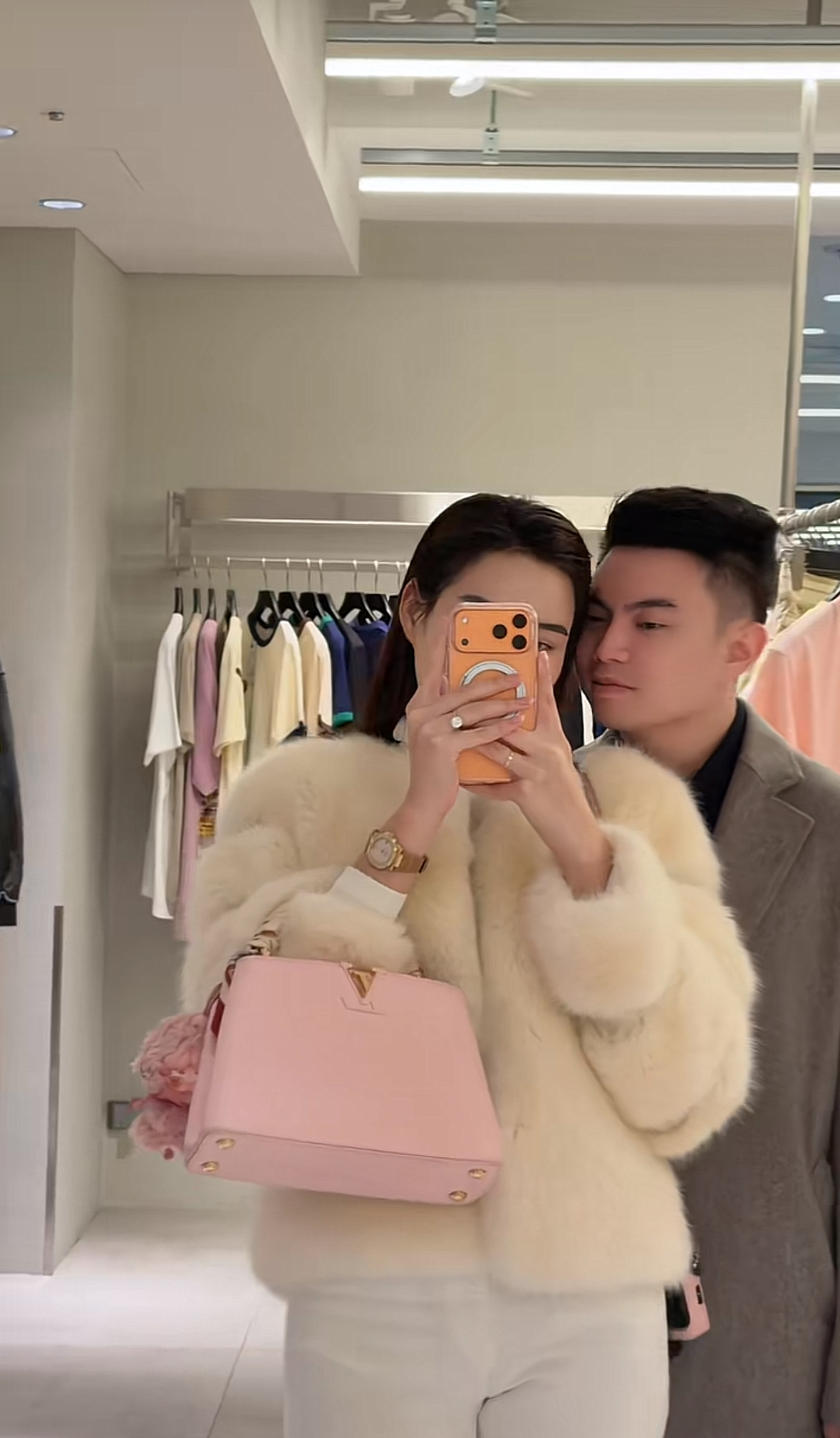 Tổng gi&aacute;m đốc Tập đo&agrave;n Sơn Hải v&agrave; hoa hậu Đỗ H&agrave; trải nghiệm du lịch Nhật Bản - Ảnh 3.