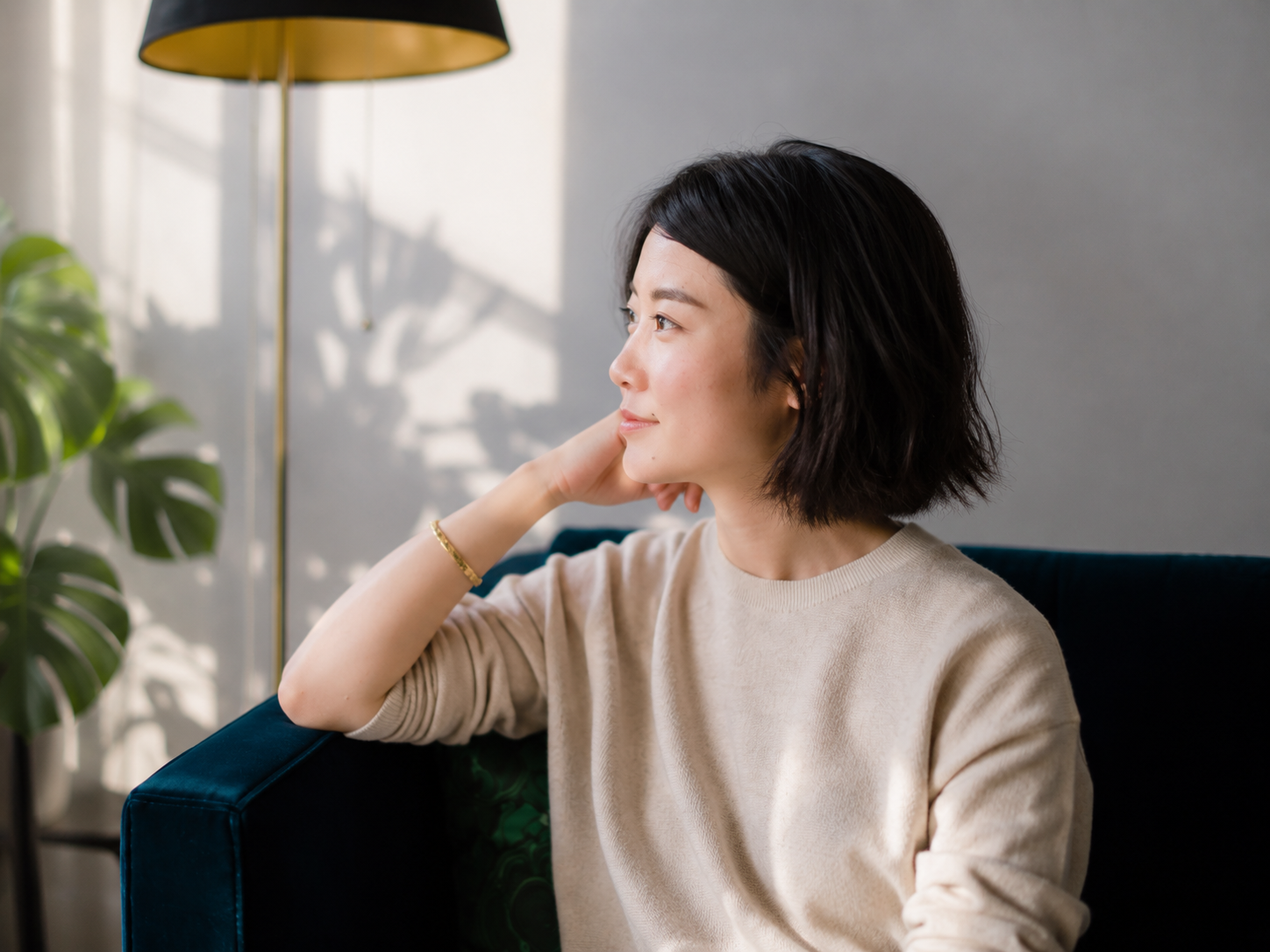 Người có 2 nguồn thu nhập đang sống nhẹ đầu hơn thế nào? 3 người phụ nữ kể chuyện thoát khỏi cảm giác mở app ngân hàng mà lo - Ảnh 1.