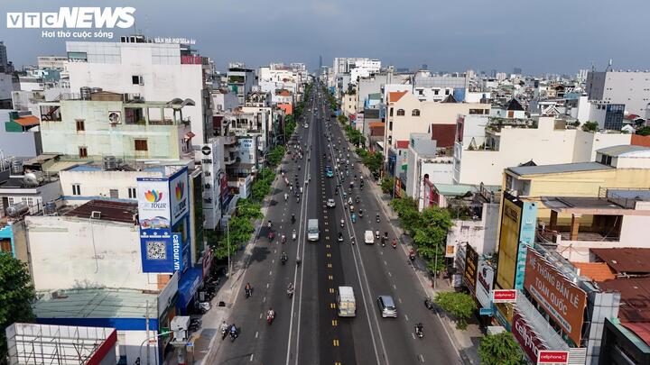 Đường 3 chiều đầu ti&ecirc;n ở Việt Nam giải quyết &ugrave;n tắc giao th&ocirc;ng tại s&acirc;n bay T&acirc;n Sơn Nhất - Ảnh 1.