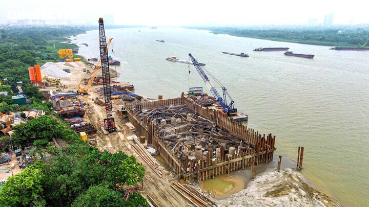H&agrave; Nội ưu ti&ecirc;n x&acirc;y hầm vượt s&ocirc;ng đa tầng kết hợp đường sắt năm 2026 - Ảnh 1.