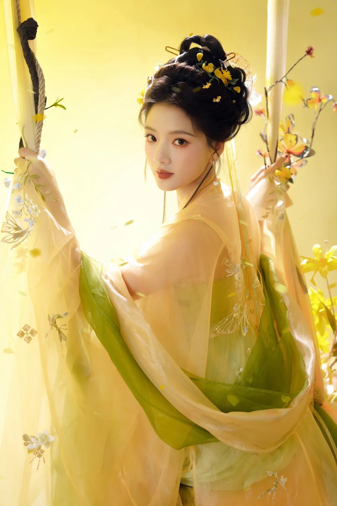 Ng&agrave;y 15/5: 3 ch&ograve;m sao 