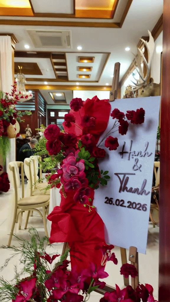 B&iacute;ch Hạnh v&agrave; cuộc sống sang chảnh: Kh&aacute;m ph&aacute; căn nh&agrave; ở qu&ecirc; của vợ cầu thủ Văn Thanh - Ảnh 4.