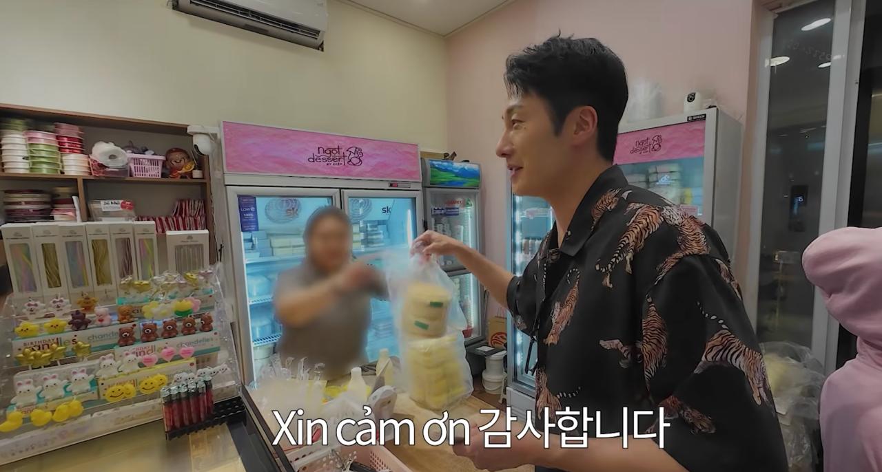 Jung Il - woo kh&aacute;m ph&aacute; H&agrave; Nội: Ẩm thực v&agrave; trải nghiệm độc đ&aacute;o tại Hồ Gươm - Ảnh 13.