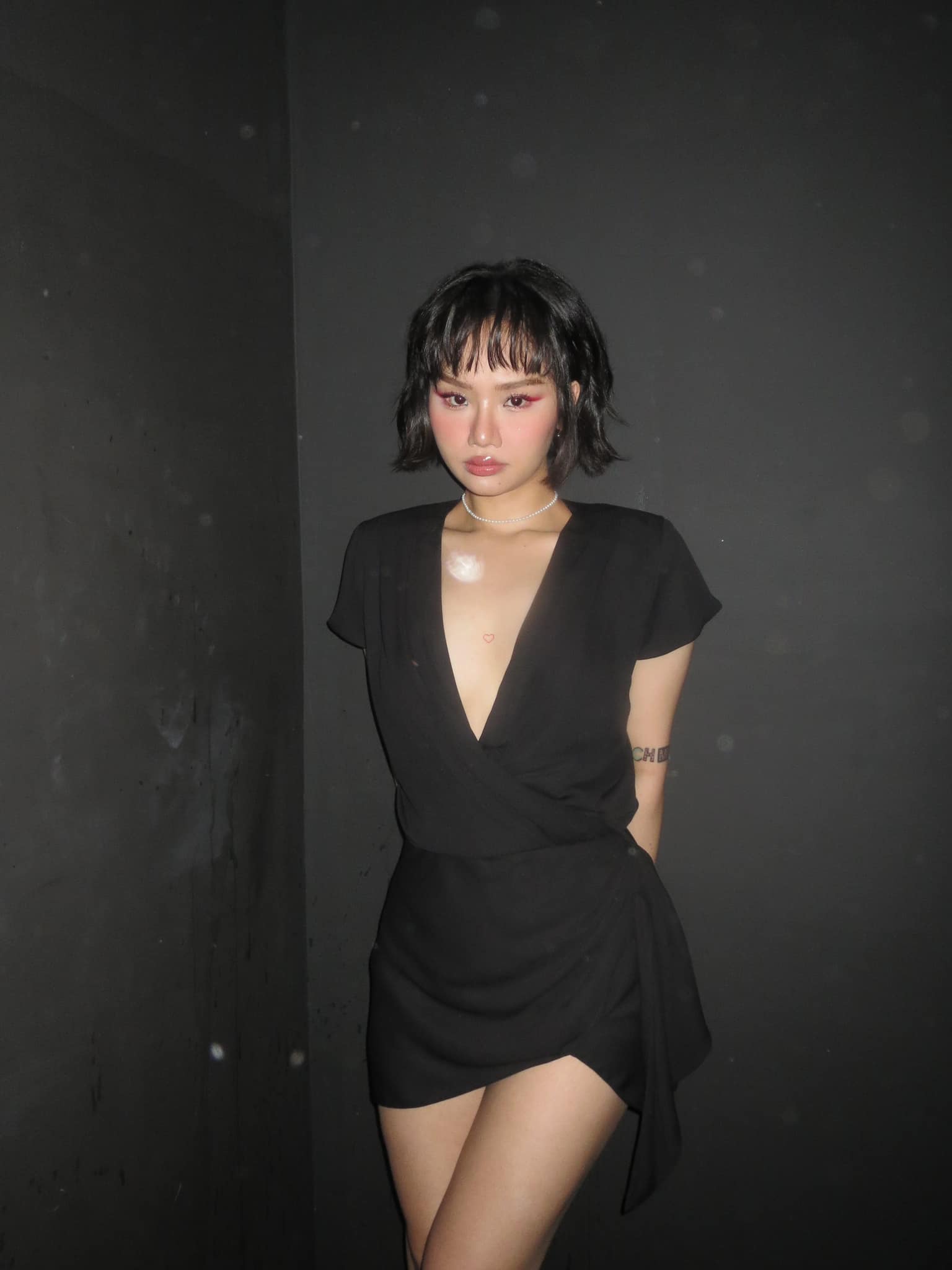 Miu L&ecirc; bị khởi tố: Hệ lụy ph&aacute;p l&yacute; v&agrave; ảnh hưởng đến sự nghiệp nghệ thuật 2026 - Ảnh 4.