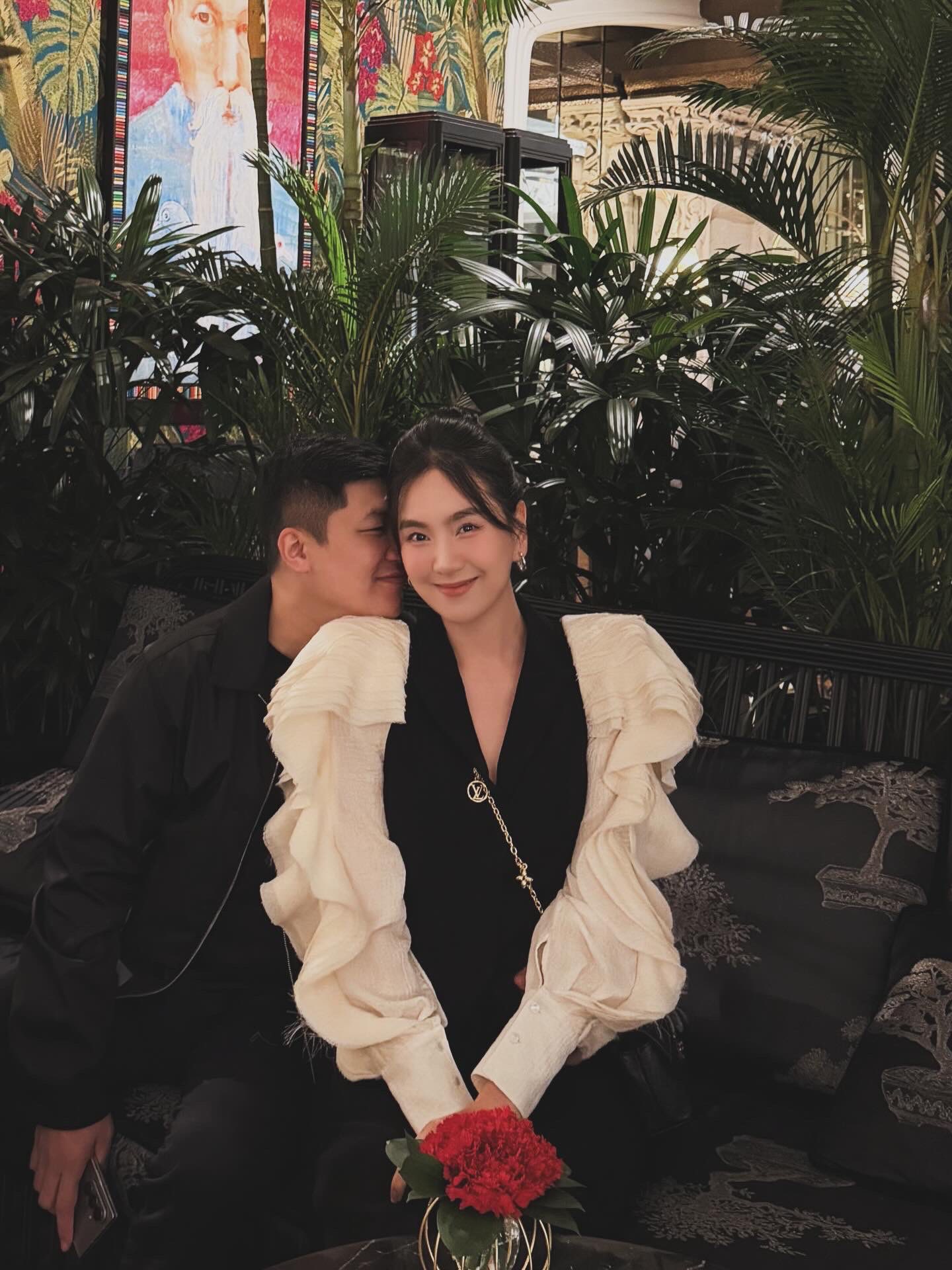 Trạng th&aacute;i mới của MC Mai Ngọc: Cuộc sống vi&ecirc;n m&atilde;n v&agrave; h&igrave;nh ảnh quyến rũ tại Đ&agrave; Nẵng - Ảnh 8.