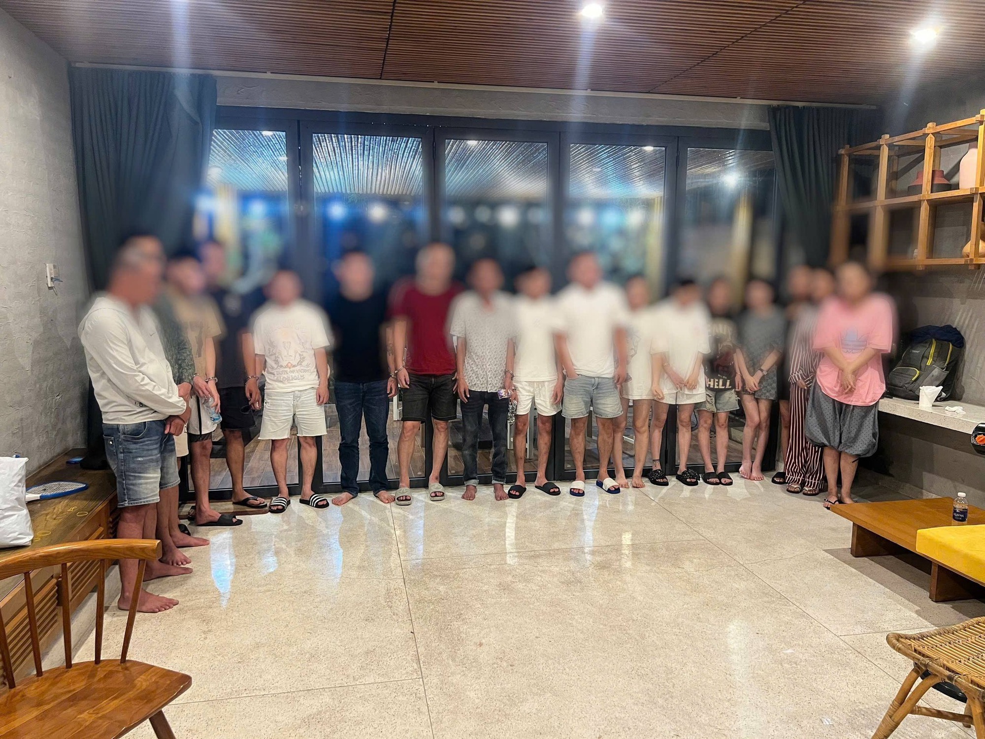 Đ&agrave; Nẵng ph&aacute;t hiện nh&oacute;m sử dụng ma t&uacute;y tại villa: Cảnh b&aacute;o t&igrave;nh trạng trong giới trẻ - Ảnh 3.