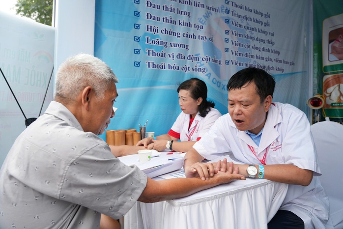 Danh mục kh&aacute;m sức khỏe miễn ph&iacute; theo quy định mới nhất - Ảnh 1.