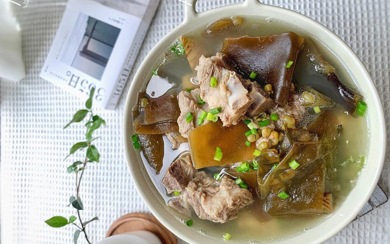 C&aacute;ch nấu canh c&agrave; chua ngon bất ngờ cho m&ugrave;a h&egrave; th&ecirc;m hấp dẫn - Ảnh 1.