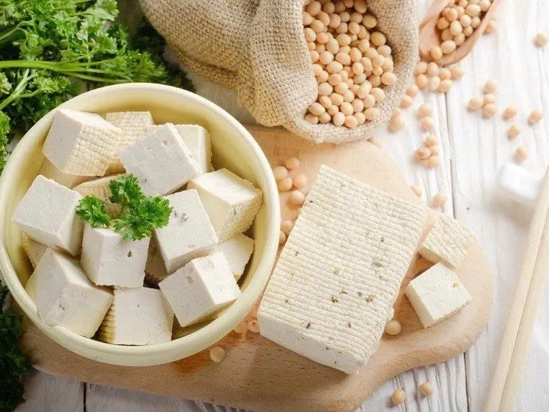 &Iacute;t ai để &yacute;: Loại thực phẩm b&igrave;nh d&acirc;n người Việt ăn mỗi ng&agrave;y lại l&agrave; &ldquo;khắc tinh&rdquo; của cholesterol cao  - Ảnh 2.