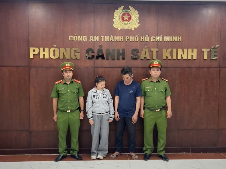 Đường d&acirc;y sản xuất bột ngọt giả Ajinomoto bị triệt ph&aacute; tại TP.HCM năm 2026 - Ảnh 1.