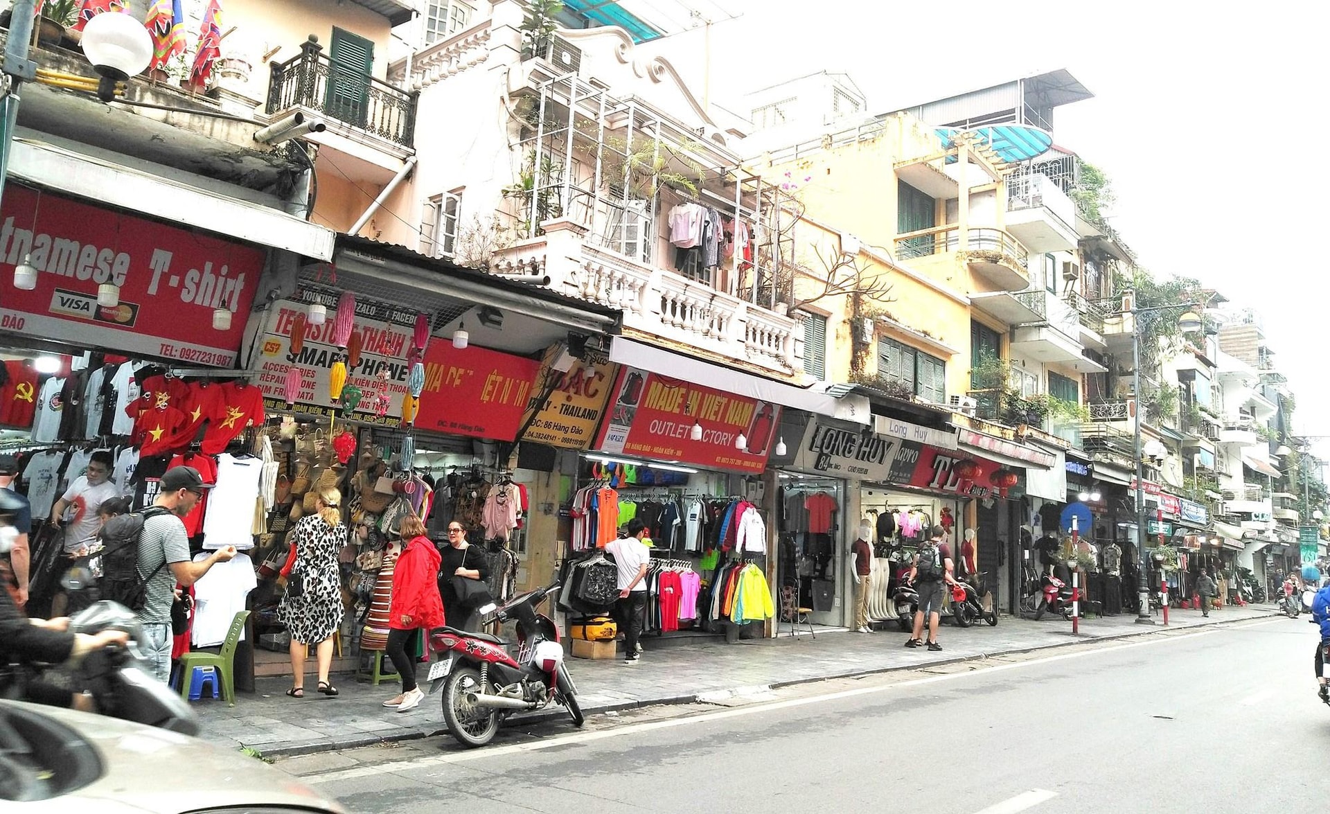 H&agrave; Nội tăng ph&iacute; sử dụng l&ograve;ng đường , vỉa h&egrave; l&ecirc;n đến 400 . 000 Đồng / m2 / th&aacute;ng từ 21 / 5 / 2026 - Ảnh 1.
