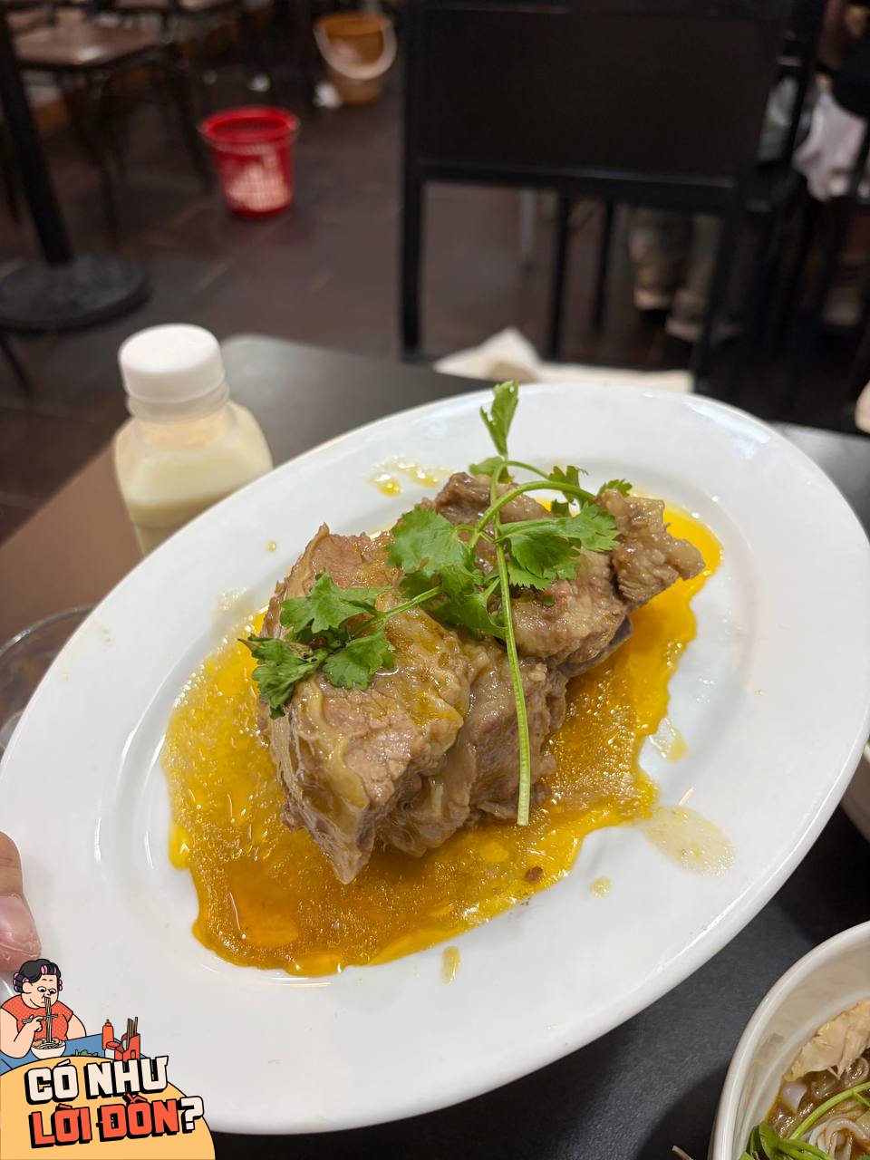 Phở trộn sườn bò sốt vang đầu tiên ở Hà Nội: Hương vị độc đáo chỉ 89 . 000 Đồng - Ảnh 7.